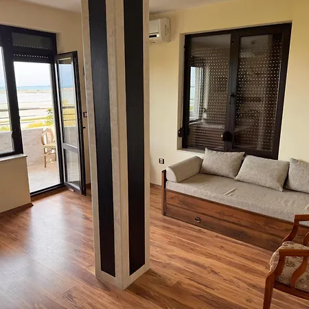 Апартамент Sea View Escape Бургас
